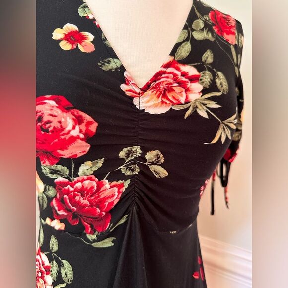 Planet Gold Floral A-Line Dress with Ruched Tie Sleeves and Bodice, Women’s XS - Picture 3 of 6